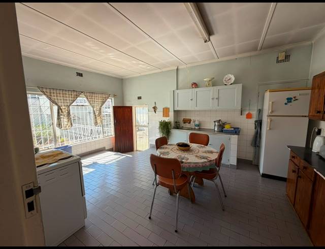 3 BEDROOM HOUSE FOR SALE IN REWLATCH